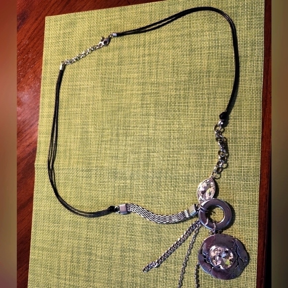 Jewelry - Womens costume jewlery